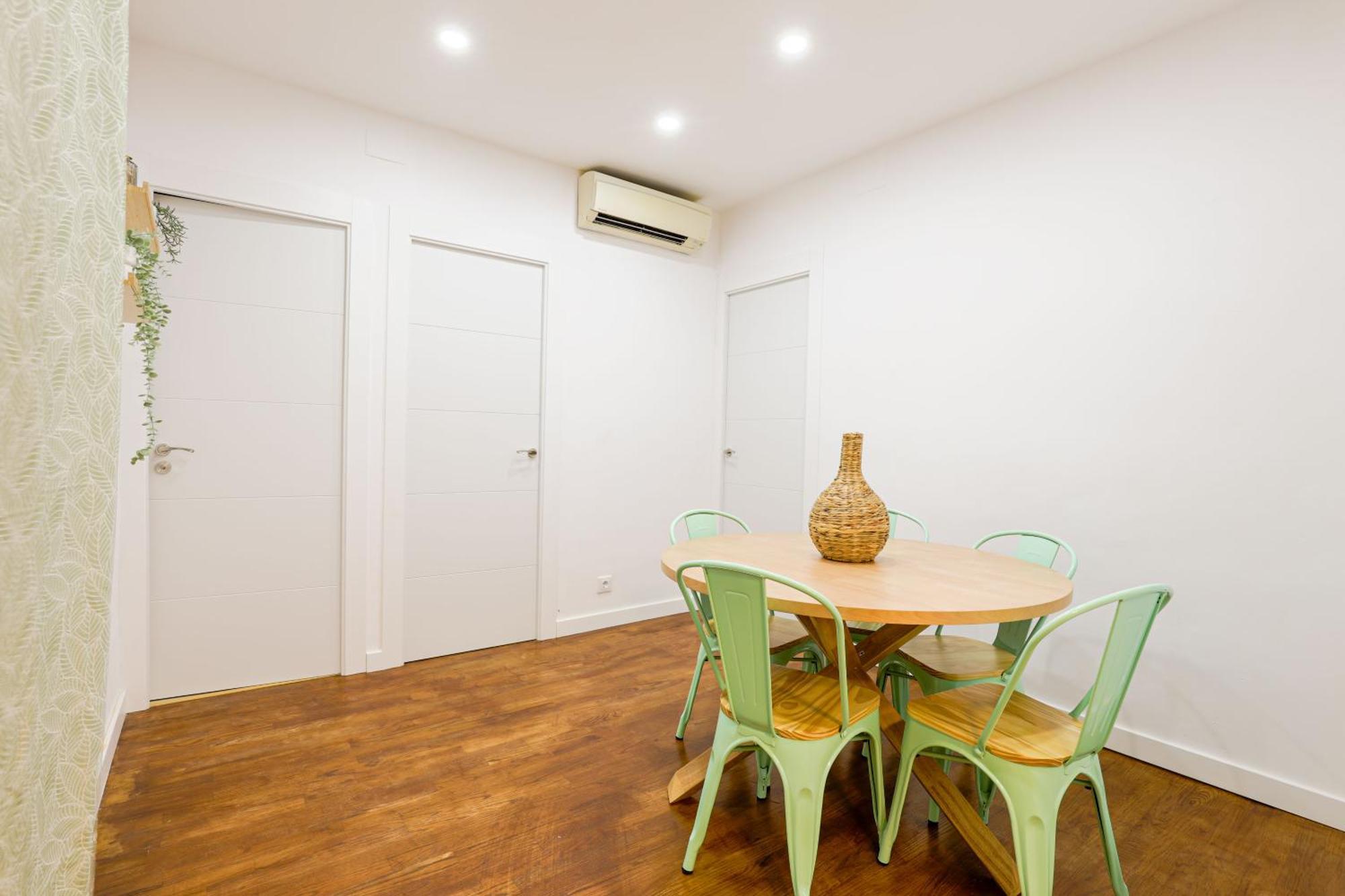 Alcam Torrent Apartment Barcelona Bagian luar foto
